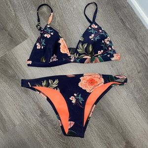 triangl floral bikini